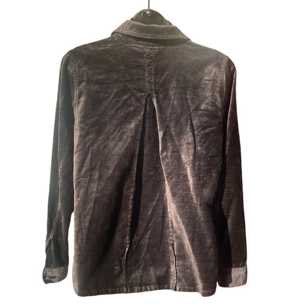 CABI women’s Tuesday Topper Charcoal Velvet Shirt Jacket sz XS preloved
#3730 - Picture 4 of 8